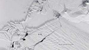 Según los físicos, los cañones de nieve pueden estabilizar la fusión de las plataformas de hielo de la Antártida.