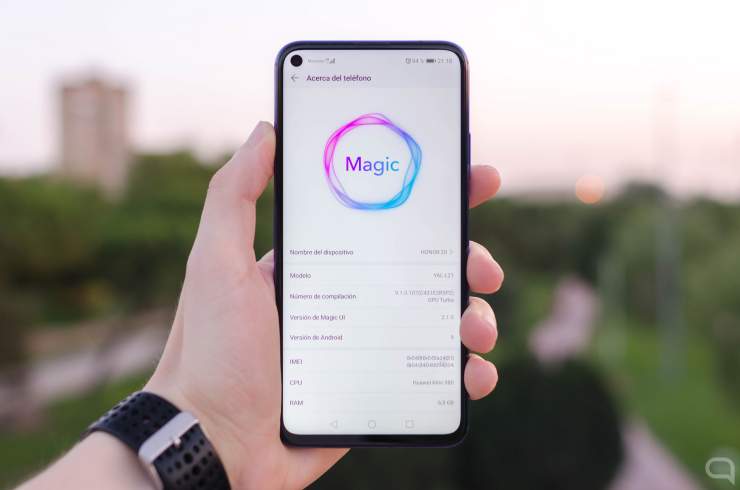 Huawei cede y reconoce que su sistema operativo no podría reemplazar a Android.